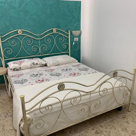 Вілла A Casa Di Rosy Монополі Екстер'єр фото