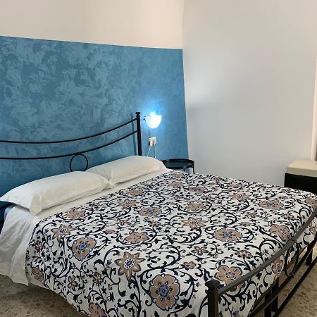 Вілла A Casa Di Rosy Монополі Екстер'єр фото